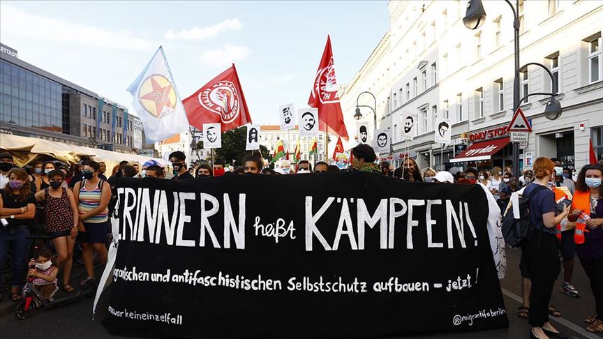 Hanau'daki ırkçı saldırıda hayatını kaybedenler anıldı